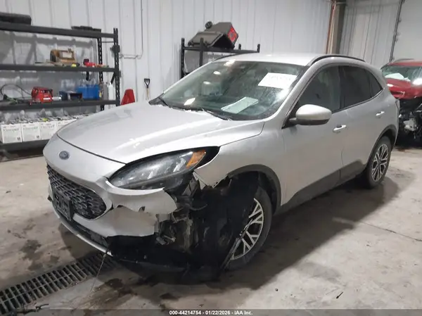 1FMCU9H66LUB32395 2020 FORD ESCAPE - Image 2