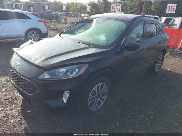 1FMCU9H66LUC55355 2020 FORD ESCAPE - Image 2