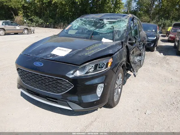 1FMCU9H67MUA20366 2021 FORD ESCAPE - Image 2