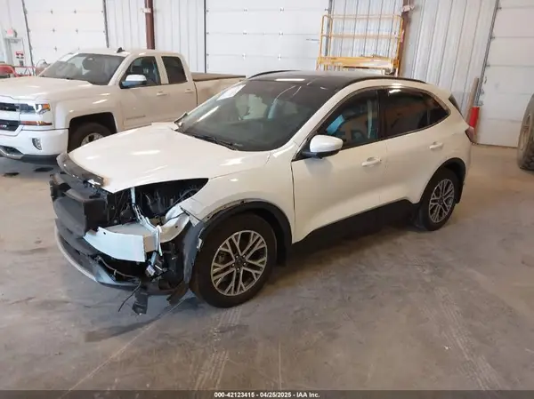 1FMCU9H67MUA33859 2021 FORD ESCAPE - Image 2