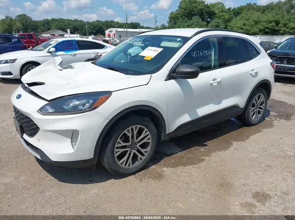 1FMCU9H67MUA41427 2021 FORD ESCAPE - Image 2