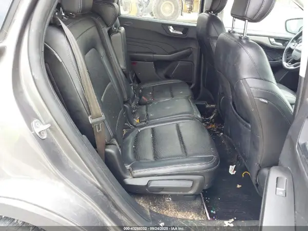 1FMCU9H67MUA42738 2021 FORD ESCAPE - Image 8