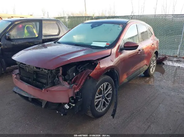 1FMCU9H67MUA61872 2021 FORD ESCAPE - Image 2