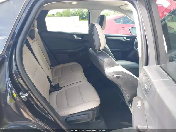 1FMCU9H67MUA64450 2021 FORD ESCAPE - Image 8