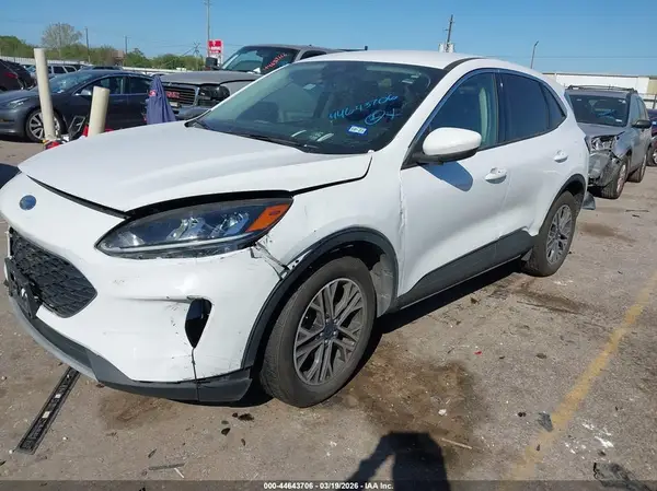 1FMCU9H67NUA22717 2022 FORD ESCAPE - Image 2