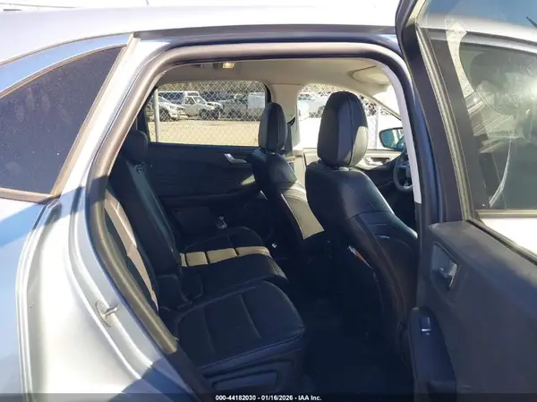 1FMCU9H67NUB54375 2022 FORD ESCAPE - Image 8