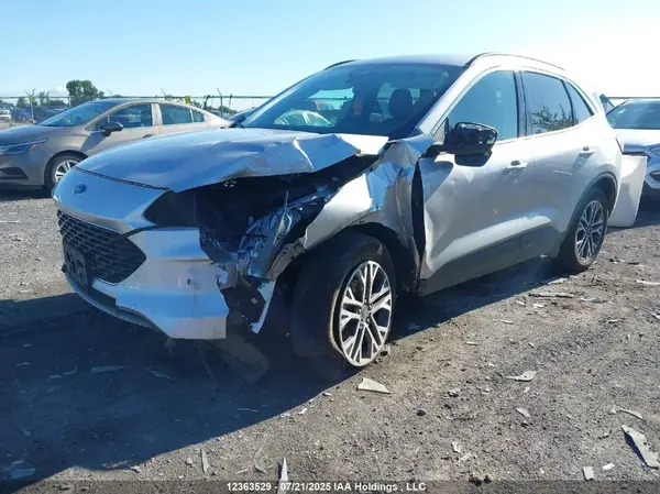 1FMCU9H68LUA03283 2020 FORD ESCAPE - Image 2