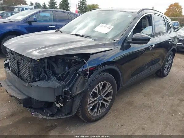 1FMCU9H68LUA74158 2020 FORD ESCAPE - Image 2