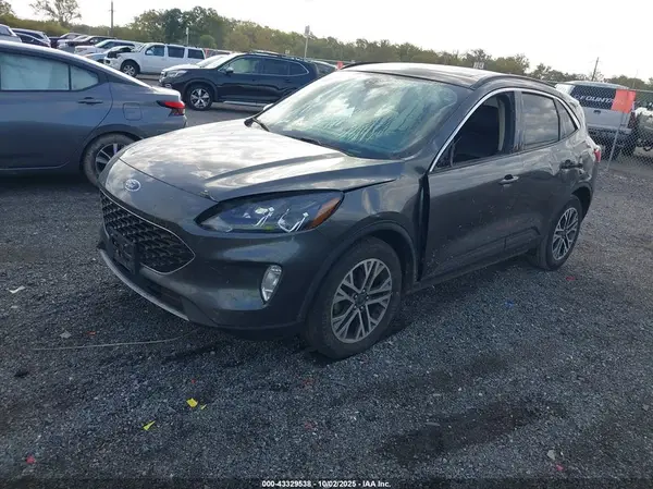 1FMCU9H68LUA95351 2020 FORD ESCAPE - Image 2