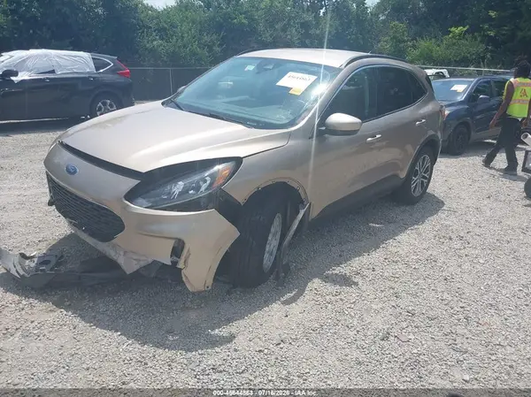 1FMCU9H68MUA65266 2021 FORD ESCAPE - Image 2
