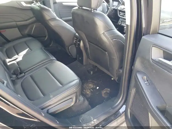 1FMCU9H68MUB08102 2021 FORD ESCAPE - Image 8