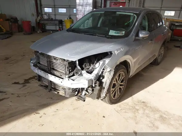 1FMCU9H68NUA95871 2022 FORD ESCAPE - Image 2