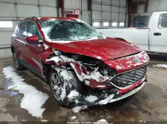 1FMCU9H68NUB22597 2022 FORD ESCAPE