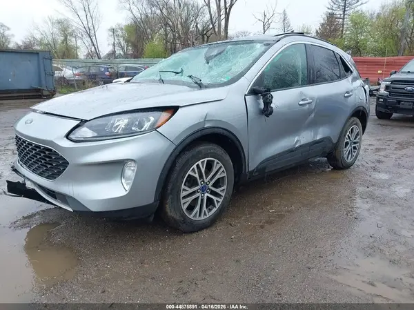 1FMCU9H68NUB71685 2022 FORD ESCAPE - Image 2
