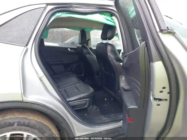1FMCU9H68NUB71685 2022 FORD ESCAPE - Image 8