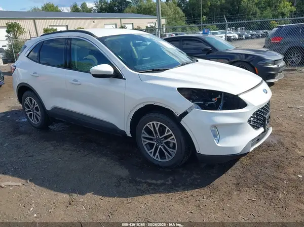 1FMCU9H69LUA45185 2020 FORD ESCAPE - Image 1