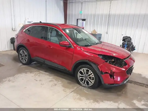 1FMCU9H69LUB09807 2020 FORD ESCAPE - Image 1
