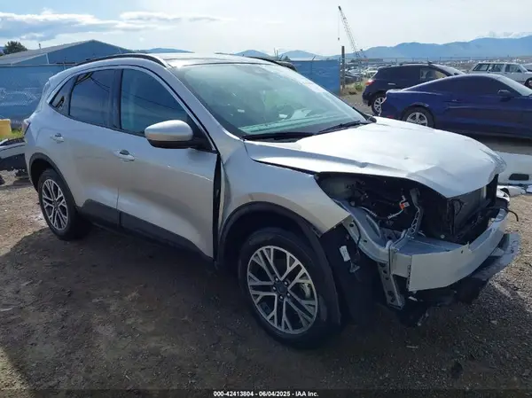 1FMCU9H69LUB14537 2020 FORD ESCAPE - Image 1