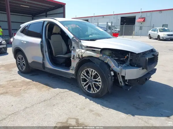 1FMCU9H69LUB73071 2020 FORD ESCAPE - Image 1
