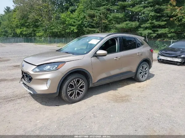 1FMCU9H69MUB35132 2021 FORD ESCAPE - Image 2
