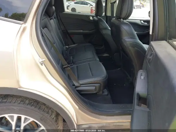1FMCU9H69MUB35132 2021 FORD ESCAPE - Image 8