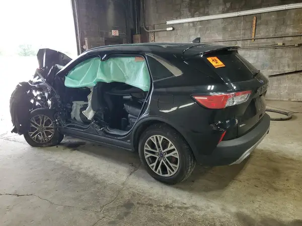 1FMCU9H69NUB06926 2022 FORD ESCAPE - Image 2