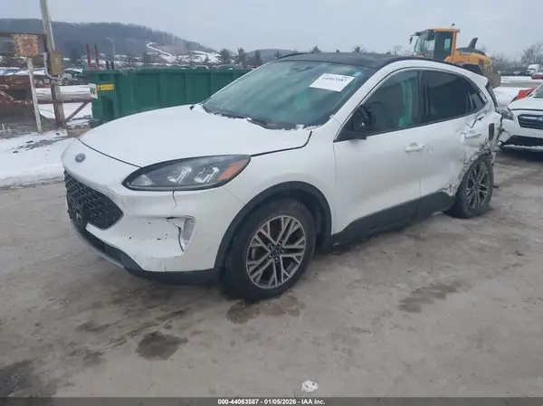 1FMCU9H69NUB79648 2022 FORD ESCAPE - Image 2