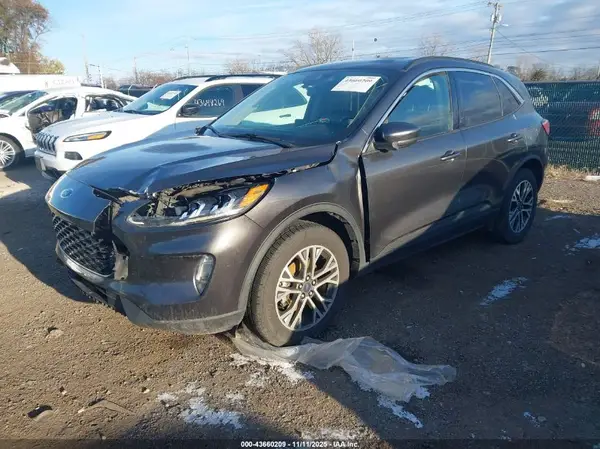 1FMCU9H6XLUA29531 2020 FORD ESCAPE - Image 2