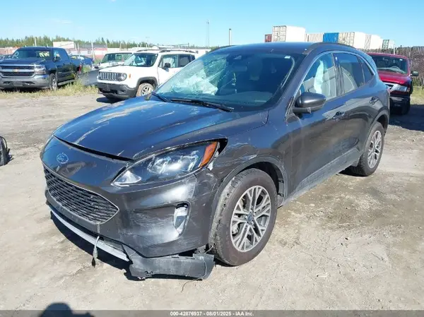 1FMCU9H6XLUA81239 2020 FORD ESCAPE - Image 2