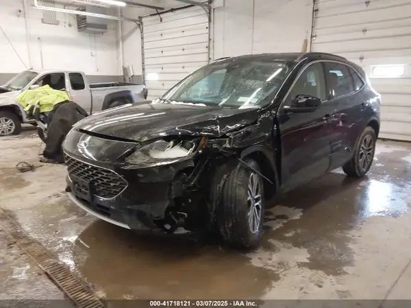 1FMCU9H6XLUA89969 2020 FORD ESCAPE - Image 2