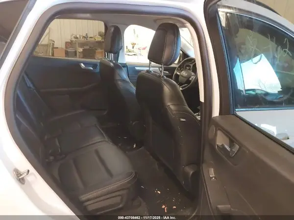 1FMCU9H6XMUA46735 2021 FORD ESCAPE - Image 8