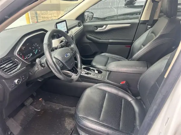 1FMCU9H90LUB03159 2020 FORD ESCAPE - Image 2