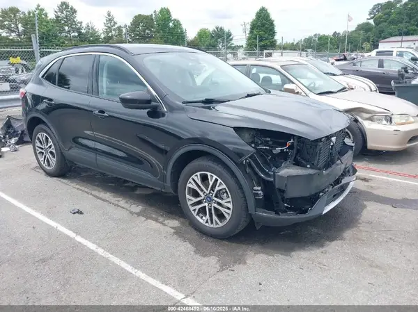 1FMCU9H90MUA37861 2021 FORD ESCAPE - Image 1