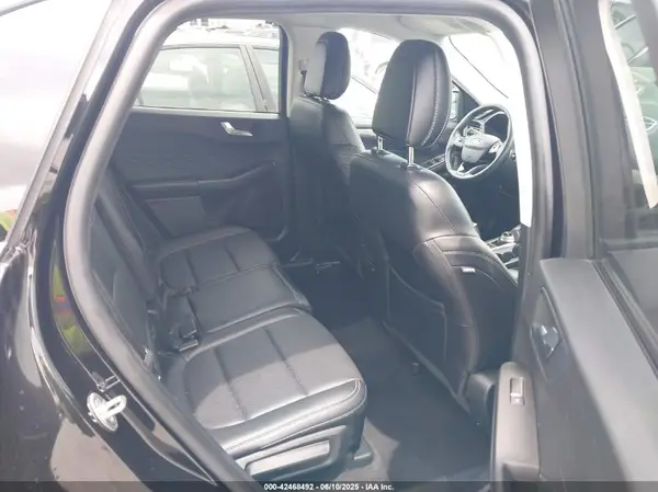 1FMCU9H90MUA37861 2021 FORD ESCAPE - Image 8