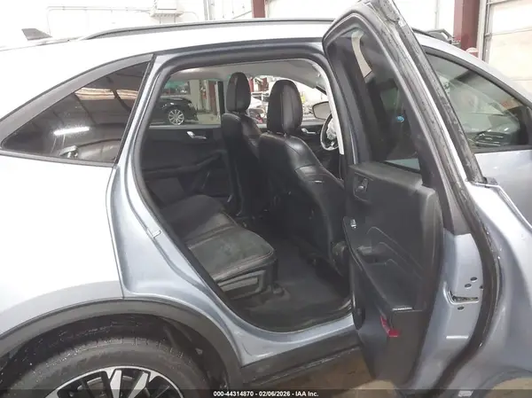 1FMCU9H90NUB60495 2022 FORD ESCAPE - Image 8