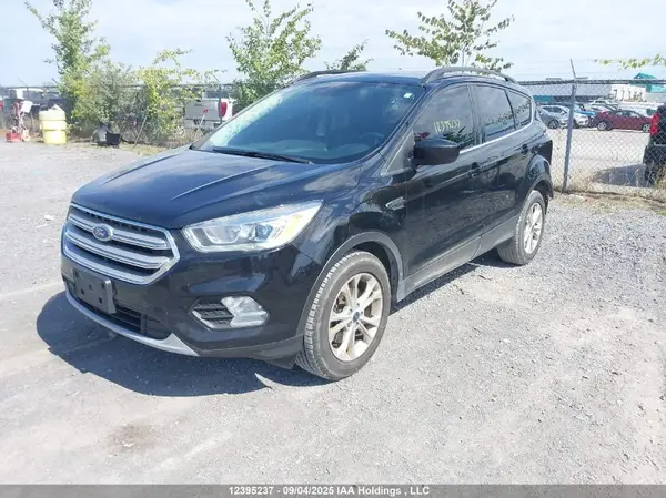 1FMCU9H91JUC71843 2018 FORD ESCAPE - Image 2
