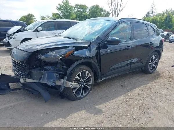 1FMCU9H91MUA28375 2021 FORD ESCAPE - Image 2
