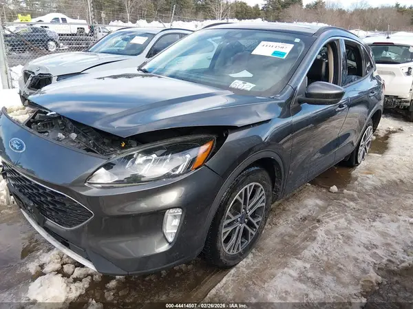 1FMCU9H94LUA03811 2020 FORD ESCAPE - Image 2