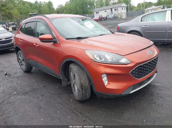 1FMCU9H94LUA45296 2020 FORD ESCAPE - Image 1