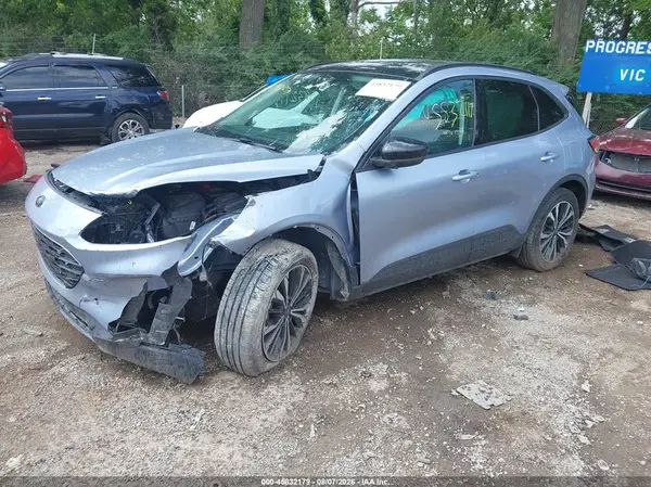1FMCU9H94NUA30705 2022 FORD ESCAPE - Image 2