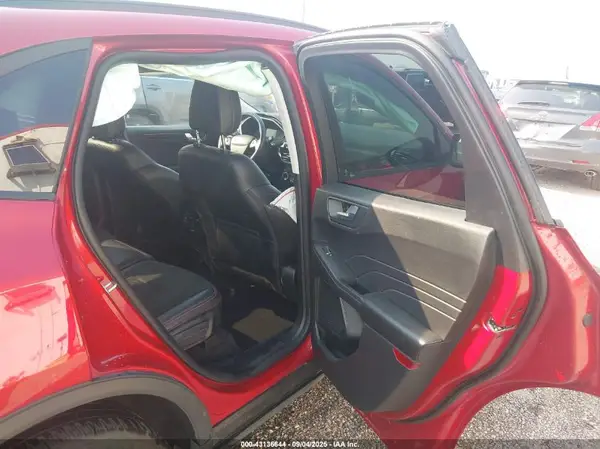 1FMCU9H95NUA11077 2022 FORD ESCAPE - Image 8