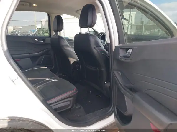 1FMCU9H95NUB27458 2022 FORD ESCAPE - Image 8
