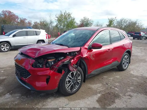 1FMCU9H96LUB29068 2020 FORD ESCAPE - Image 2