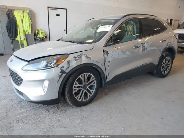 1FMCU9H96LUC74661 2020 FORD ESCAPE - Image 2