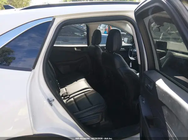 1FMCU9H98NUA40637 2022 FORD ESCAPE - Image 8