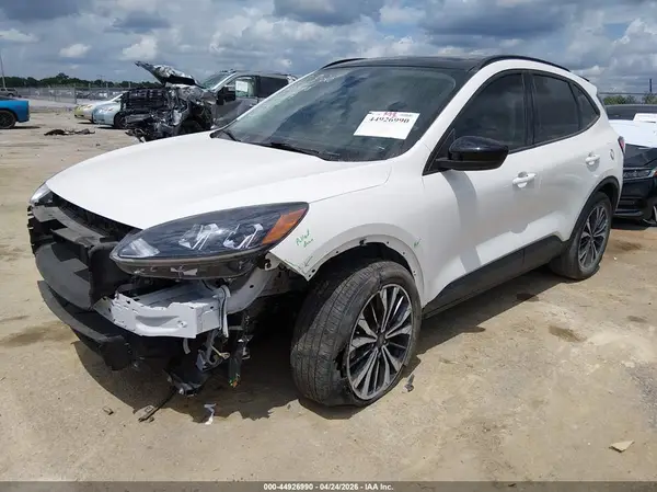 1FMCU9H98NUB60289 2022 FORD ESCAPE - Image 2