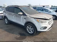 1FMCU9H99JUC41313 2018 FORD ESCAPE