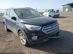 1FMCU9H9XJUC23449 2018 FORD ESCAPE
