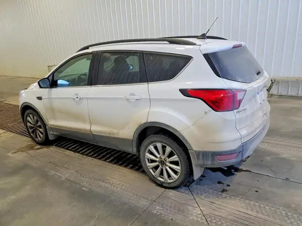 1FMCU9H9XKUB68213 2019 FORD ESCAPE - Image 2