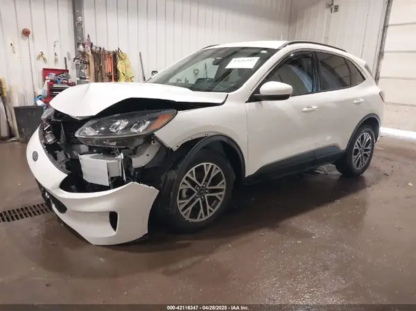 1FMCU9H9XLUA11251 2020 FORD ESCAPE - Image 2